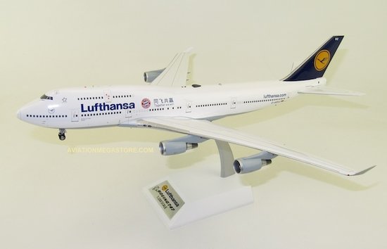 Boeing 747-400 Lufthansa with stand